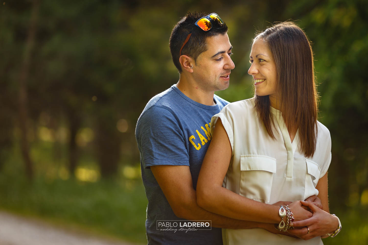 fotografia- de-pre-boda- en-el-Castillo-de-burgos-realizada-por-el-fotografo-de-bodas-en-burgos-y-miranda-de-ebro-pablo-ladrero-fotografo