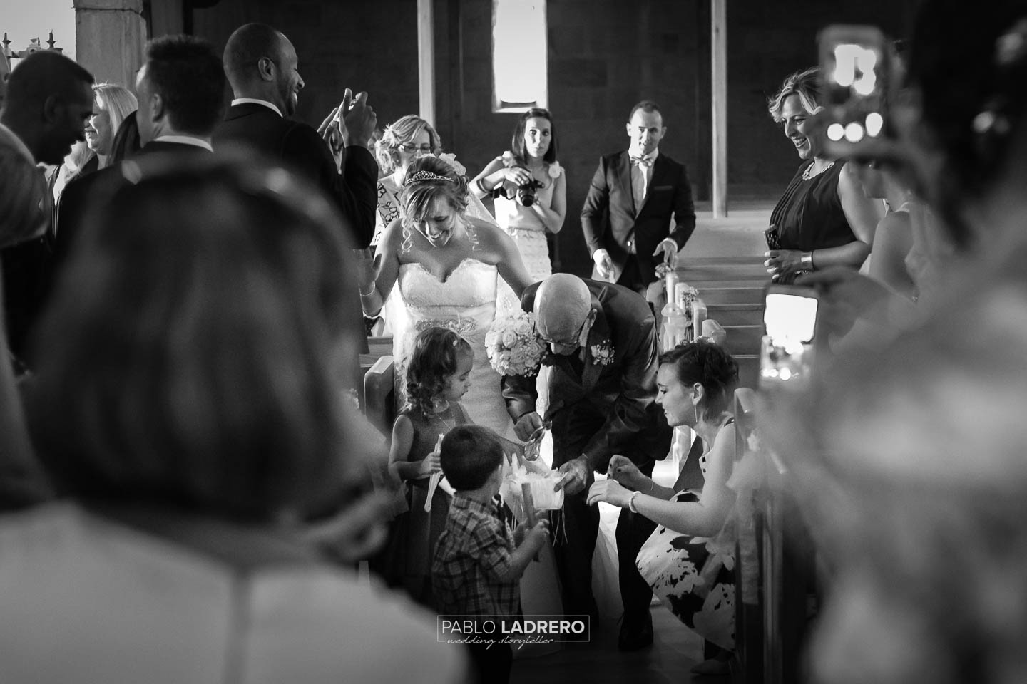 fotografia_de_boda_en_quintanar_de_la_sierra_burgos_realizada_por_el_fotografo_de_bodas_en_burgos_y_miranda_de_ebro_pablo_ladrero_fotografo