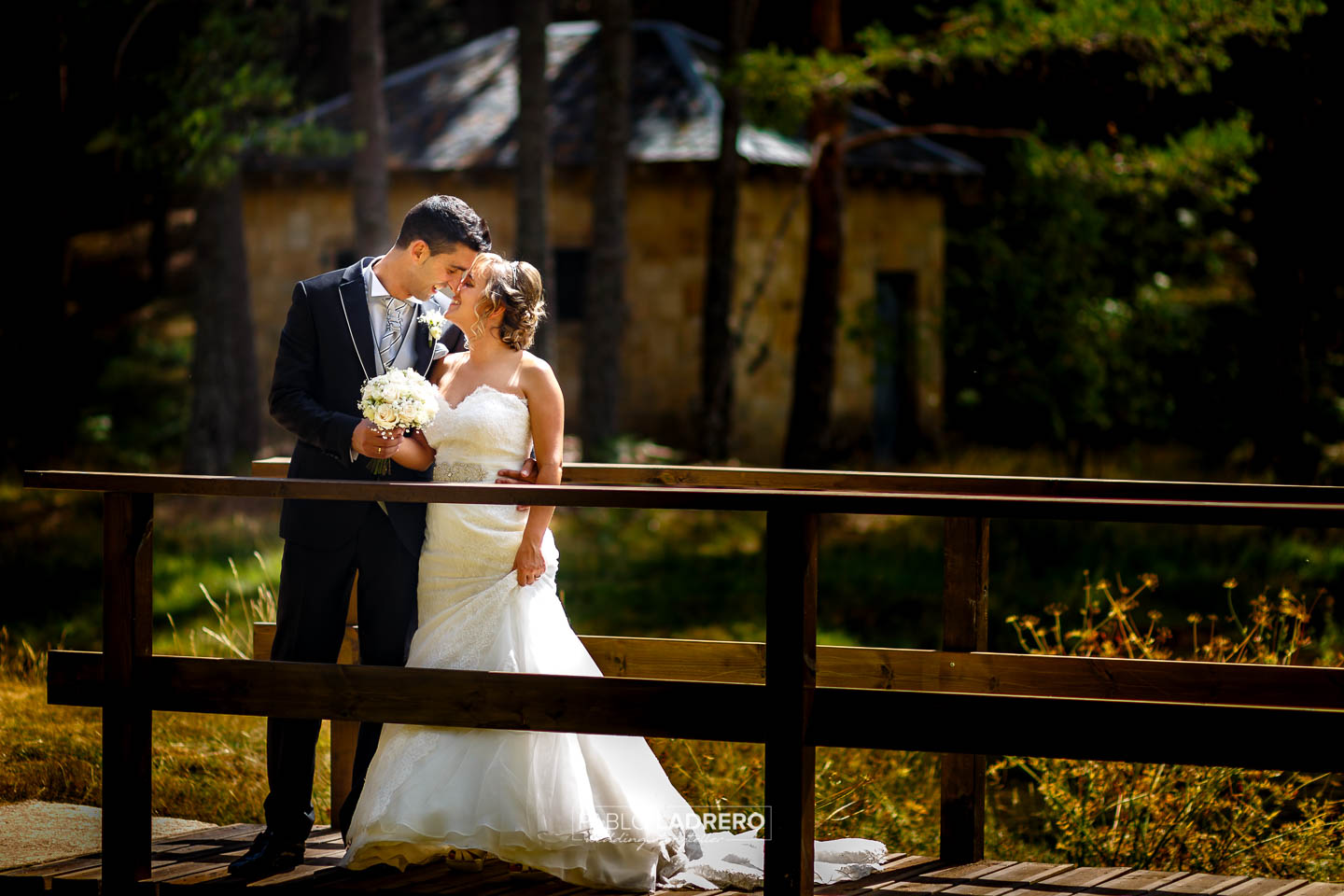 fotografia_de_boda_en_quintanar_de_la_sierra_burgos_realizada_por_el_fotografo_de_bodas_en_burgos_y_miranda_de_ebro_pablo_ladrero_fotografo