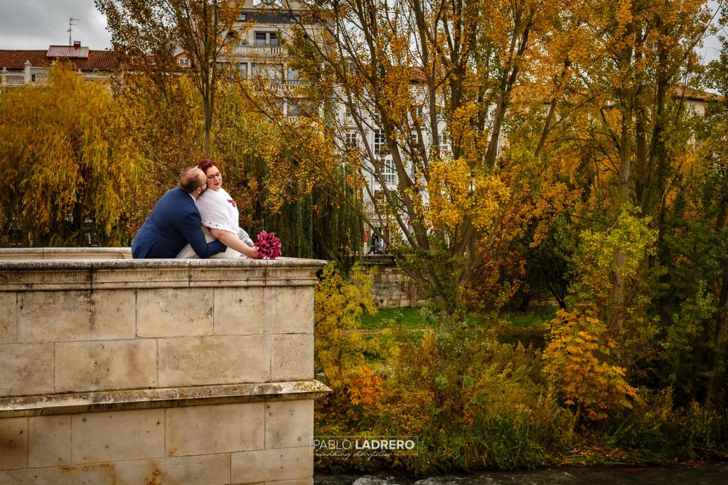 fotografia-de-boda-en-burgos-castillo-catedral-arco-santa-maria-covid-realizada-por-el-fotografo-de-bodas-en-burgos-y-miranda-de-ebro-pablo-ladrero-fotografo