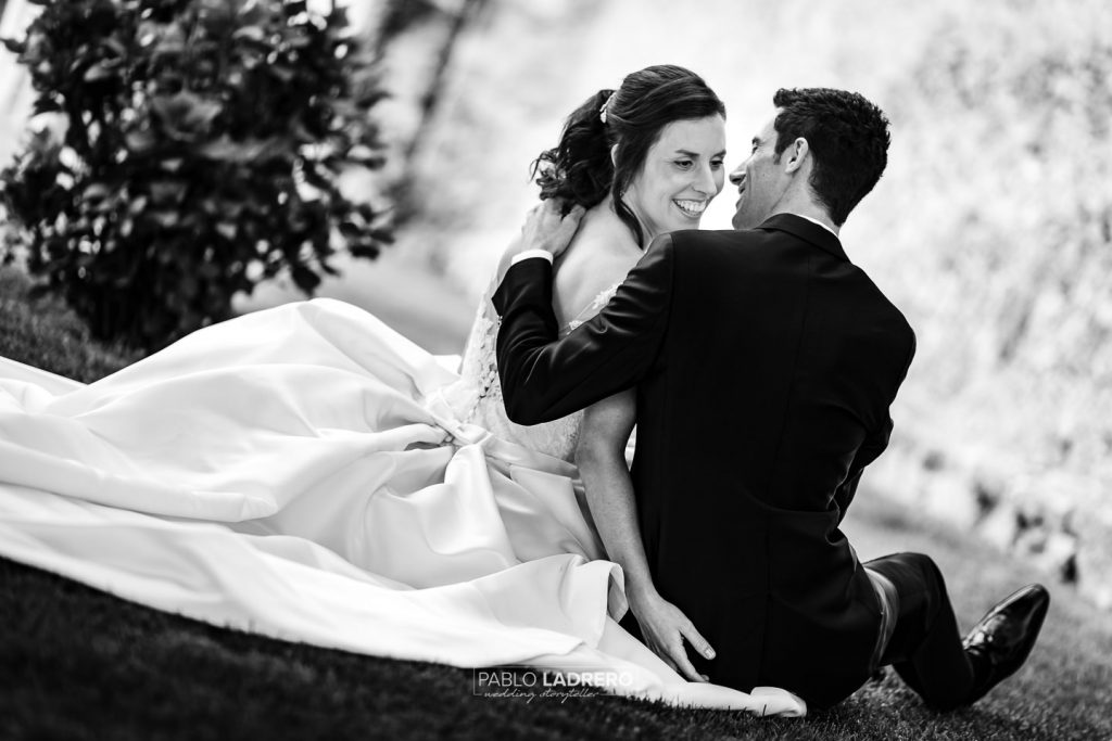 Fotografia de boda retrato en exterior en Logroño Lardero Nalda Islallana Pablo ladrero fotografo